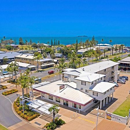 Endeavour Inn Emu Park Bagian luar foto