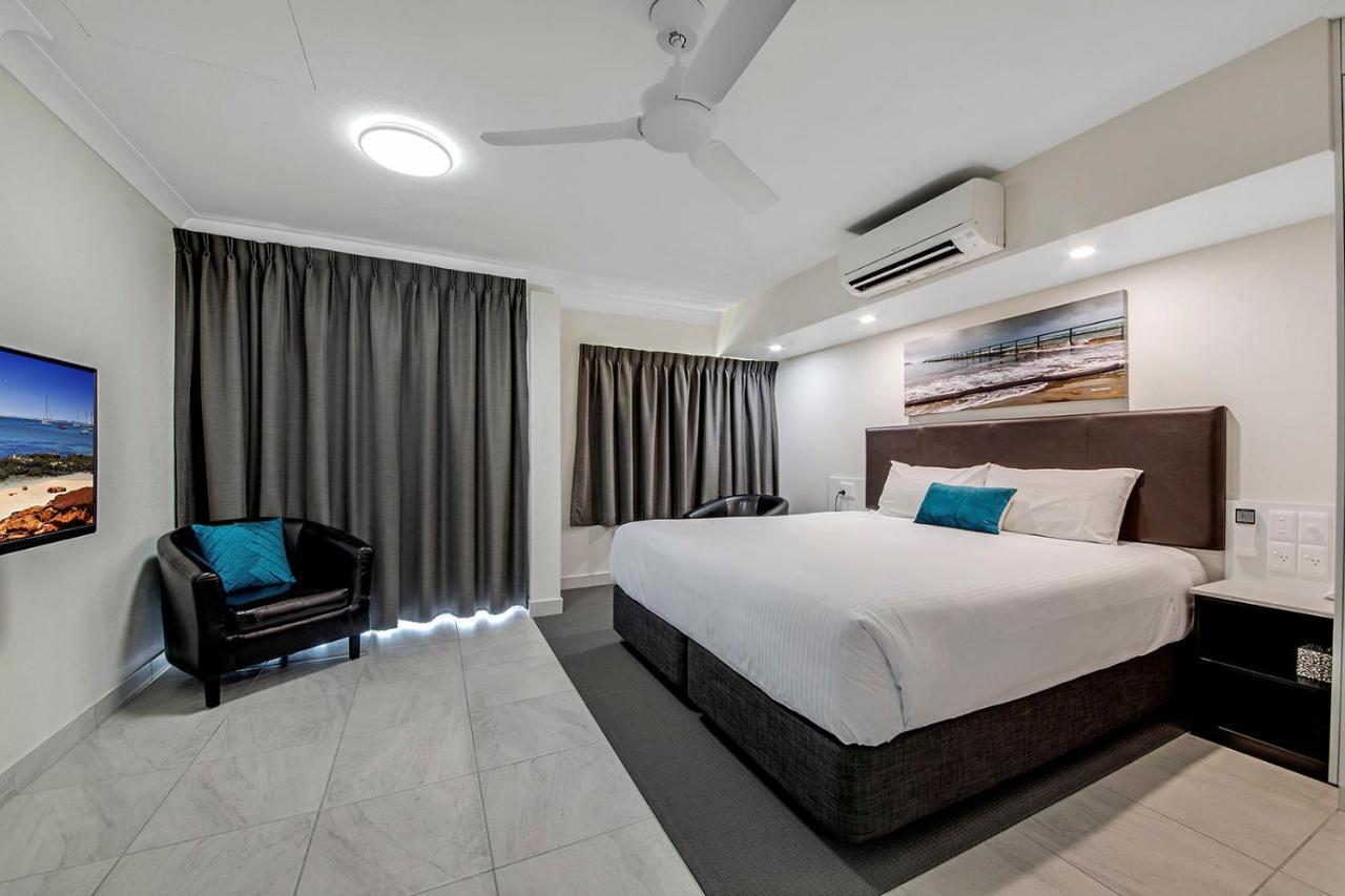 Endeavour Inn Emu Park Bagian luar foto