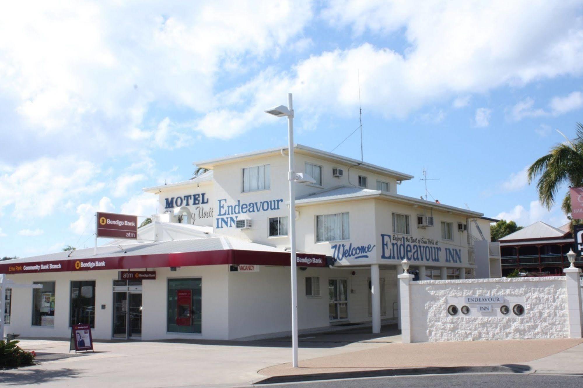 Endeavour Inn Emu Park Bagian luar foto
